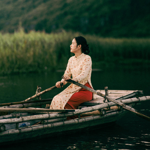 Chèo thuyền tại Đầm Vân Long Ninh Bình